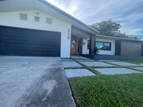Beautiful Single Family home on South End of Fort Myers Beach